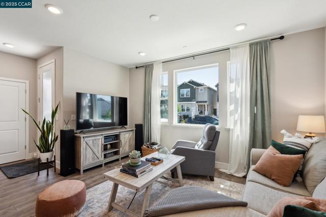 2940 wheat grass street, Sacramento CA: https://media.crmls.org/mediaz/6d0fe364-e2a7-4df9-ab45-19b697f5dc64.jpg
