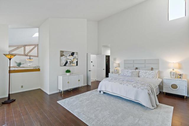 131 Los Vientos Way, San Carlos CA: https://media.crmls.org/mediaz/6d0fe401-6b1f-492c-b2ce-58b95f0479f2.jpg