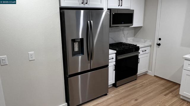 1867 Jacqueline Way, Concord CA: https://media.crmls.org/mediaz/6d101759-c0ad-40f7-897c-cfc1d80ae608.jpg