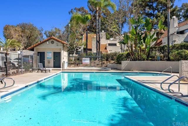 Detail Gallery Image 40 of 46 For 325 N Melrose Dr #a,  Vista,  CA 92083 - 2 Beds | 2 Baths