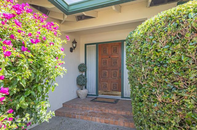51 La Mirada Court, Salinas CA: https://media.crmls.org/mediaz/6d116500-dec9-49d6-a96b-d1d658580184.jpg