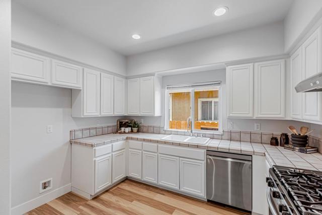 864 Powell, Hollister CA: https://media.crmls.org/mediaz/6d12fc6a-524d-47a0-9900-bde895bd1ed9.jpg