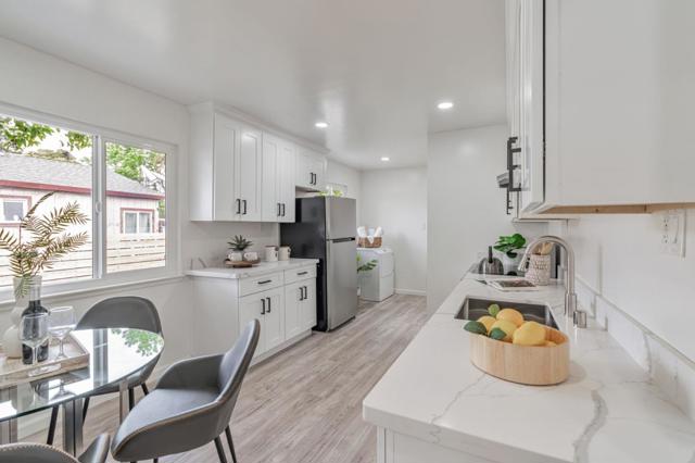 2336 Menalto Avenue, East Palo Alto CA: https://media.crmls.org/mediaz/6d13829b-1055-48bb-9363-b0aa35fe7e23.jpg