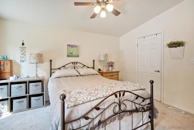 1001 S Hale Ave, Escondido CA: https://media.crmls.org/mediaz/6d13bb8d-740e-4480-a8b1-71224ca34044.jpg