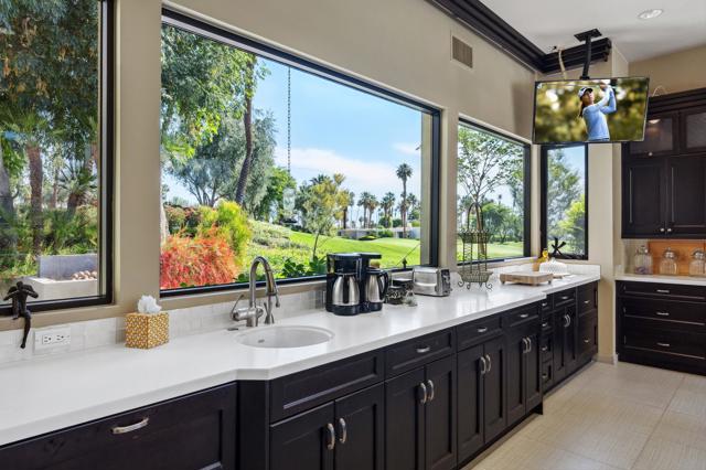 Image 39 of 61 For 75550 Beryl Lane