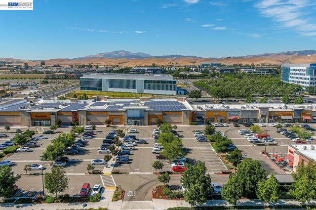 3651 Branding Iron Pl, Dublin CA: https://media.crmls.org/mediaz/6d142929-9816-40c5-9505-e07945538c10.jpg