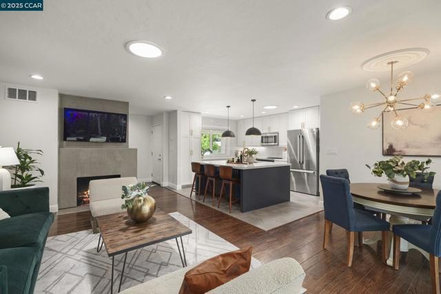 3930 Cottonwood Drive, Concord CA: https://media.crmls.org/mediaz/6d15a1da-763b-4ac9-a743-f394cd072299.jpg