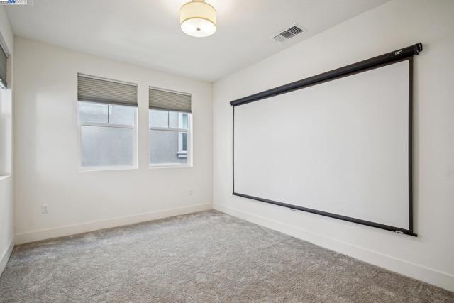 Image 23 of 60 For 37450 Watersail Way