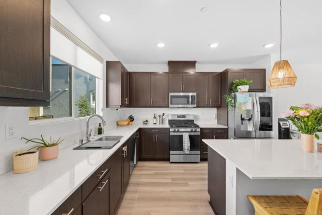 Detail Gallery Image 20 of 65 For 5485 Seacliff Pl #106,  San Diego,  CA 92154 - 3 Beds | 2 Baths