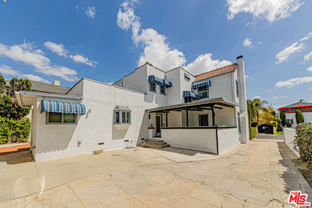 821 Lorraine Boulevard, Los Angeles CA: https://media.crmls.org/mediaz/6d16dca1-583a-469c-b49b-be0da15c5a5a.jpg