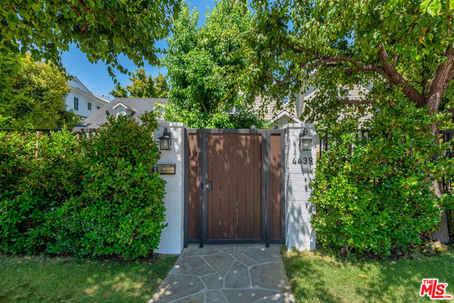 4439 Firmament Avenue photo 4