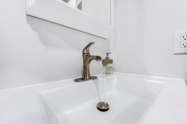 563 Groth Place, San Jose CA: https://media.crmls.org/mediaz/6d177a82-f944-41c4-b7d6-62819e764dfa.jpg