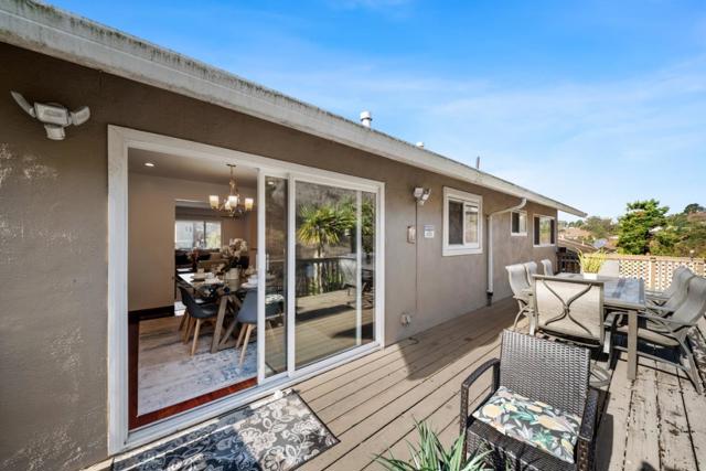 1331 Aspen Drive, Pacifica CA: https://media.crmls.org/mediaz/6d18eb3c-42b3-4783-a7c2-2fbe100227ba.jpg