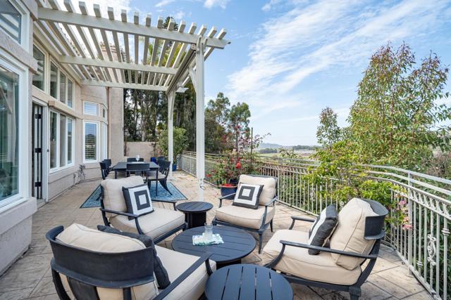 14730 Caminito Porta Delgada, Del Mar CA: https://media.crmls.org/mediaz/6d18fe2c-f70c-4ea8-9d7c-32cf098be88f.jpg