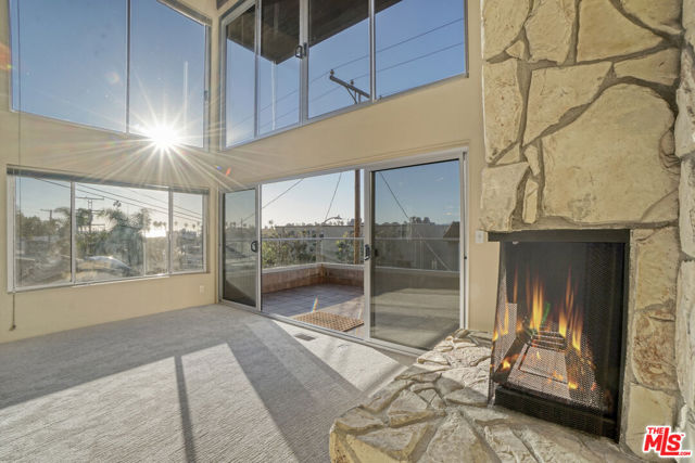 364 Pershing Drive, Playa del Rey CA: https://media.crmls.org/mediaz/6d199714-2f96-41ae-a149-b7d693c4d5db.jpg