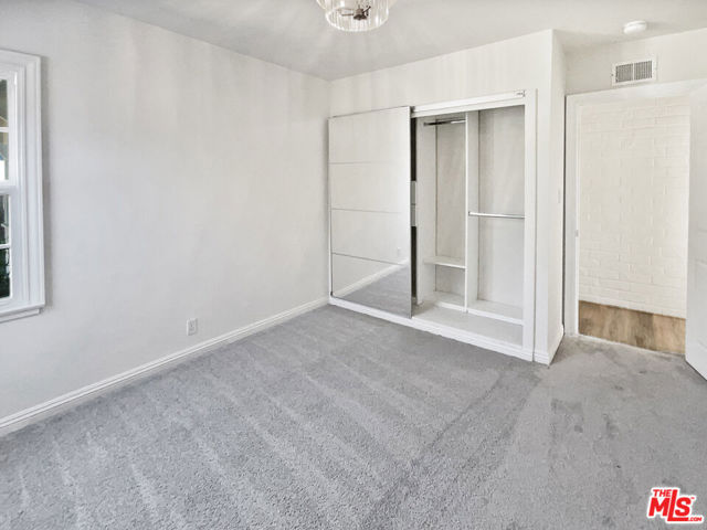 7706 Independence Avenue photo 20