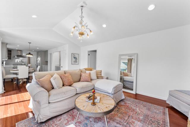 2 Black Tail Lane, Monterey CA: https://media.crmls.org/mediaz/6d1b6943-b0ea-48cc-a557-c94ed310cd8a.jpg