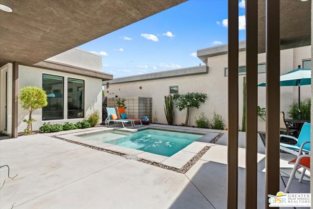163 Blue Moon Drive, Palm Springs, CA 92262