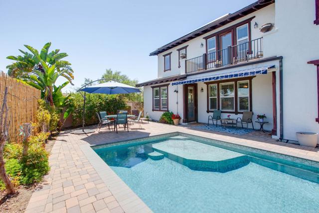 891 Antilla Way, San Marcos CA: https://media.crmls.org/mediaz/6d1f7576-5a5d-41db-a3f9-cb096c110eaf.jpg