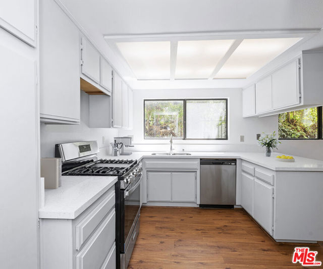 13211 Vanowen Street, North Hollywood CA: https://media.crmls.org/mediaz/6d20ccd3-90a1-477b-a14f-eada4c91934e.jpg