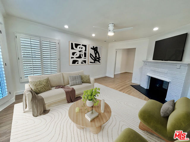 12520 Stanwood Place, Los Angeles CA: https://media.crmls.org/mediaz/6d210380-0c37-4ee1-89b1-91813888fa9a.jpg