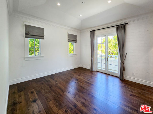 3815 Valley Meadow Road, Encino CA: https://media.crmls.org/mediaz/6d21f821-f606-45ad-a46c-8a114fa2bdd2.jpg