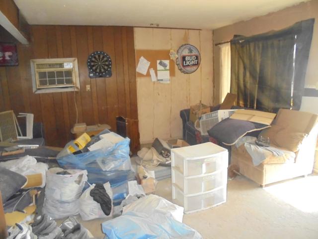361 Alice Lane, Blythe CA: https://media.crmls.org/mediaz/6d22db53-6d0b-4be3-9f22-3e25087dabaf.jpg