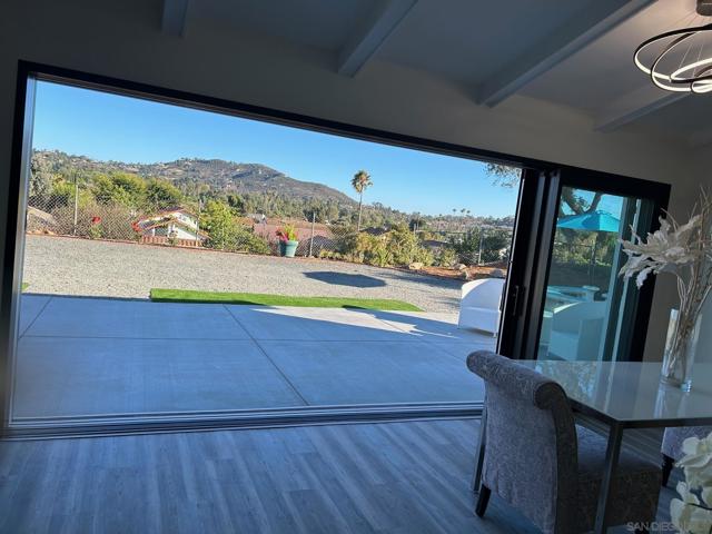 12645 Pacato Circle S, San Diego CA: https://media.crmls.org/mediaz/6d242350-4a21-4271-9c98-7c551ad29739.jpg