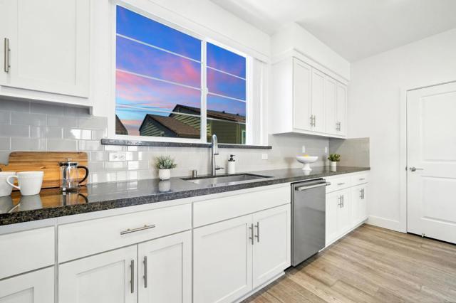 29341 Hub Court, Hayward CA: https://media.crmls.org/mediaz/6d255c25-ae6e-48e0-8089-1f93dbba7f4f.jpg