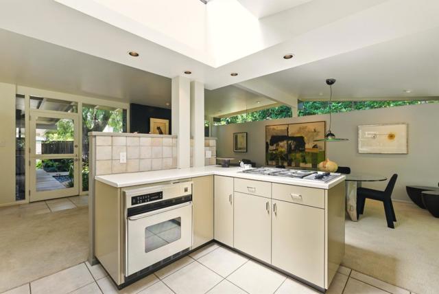 964 Colonial Lane, Palo Alto CA: https://media.crmls.org/mediaz/6d264726-1a19-4d0d-a138-46f1192ce97f.jpg