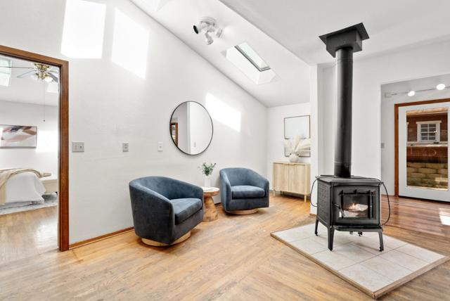 530 Flume Road, Aptos CA: https://media.crmls.org/mediaz/6d26b5e0-8b2c-455f-b269-8a908e07a559.jpg