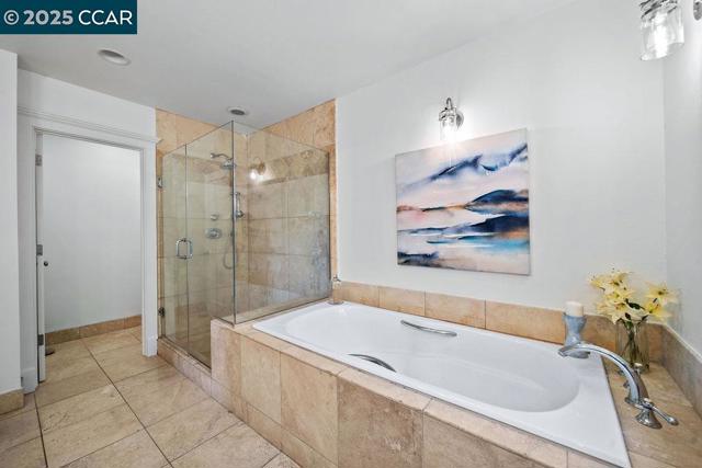921 Foye Drive, Lafayette CA: https://media.crmls.org/mediaz/6d26ce66-4dae-4f1f-908a-bb94632086e2.jpg