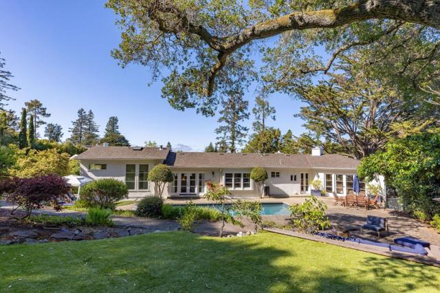 401 Hillsborough Boulevard, Hillsborough CA: https://media.crmls.org/mediaz/6d270c7a-012b-4dff-809f-8a5549a5e6c2.jpg