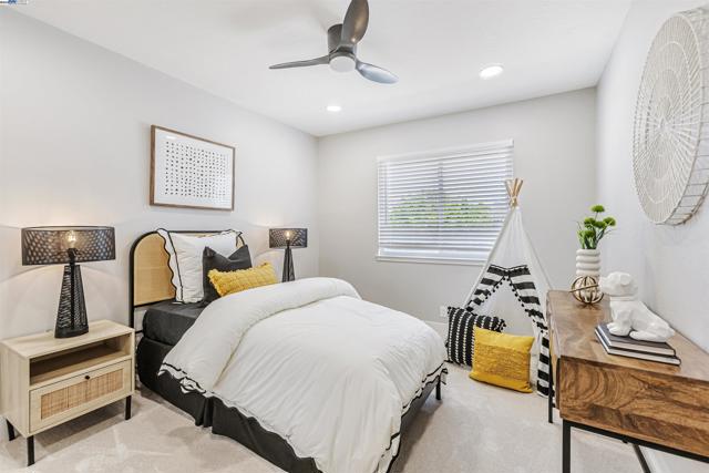 2531 Willowren Way, Pleasanton CA: https://media.crmls.org/mediaz/6d2736eb-11d3-4053-a1d8-9f3039e66d7c.jpg