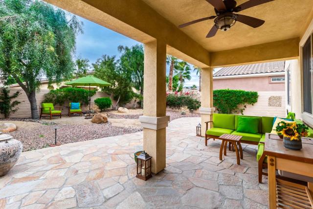81098 Avenida Vidrio, Indio CA: https://media.crmls.org/mediaz/6d274fde-11c9-4072-a783-a00ebc42db3a.jpg
