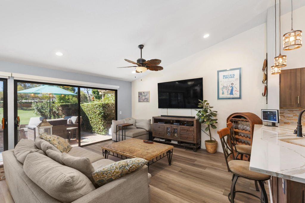 MLS #219138261DA image #5