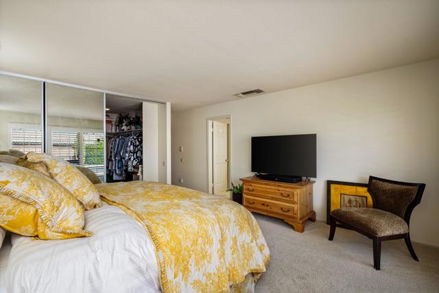 Image 38 of 47 For 78820 Runaway Bay Drive