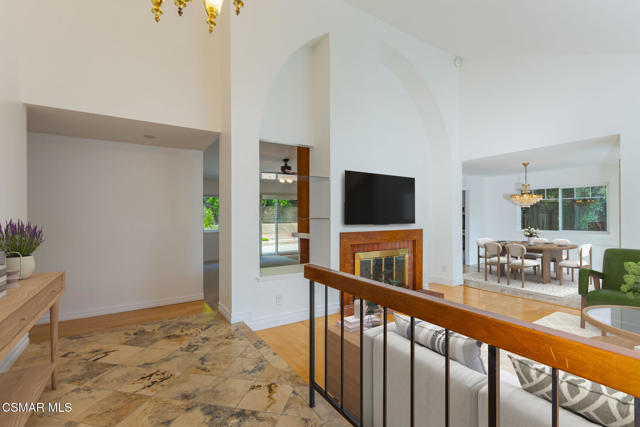 2927 Shirley Drive, Newbury Park CA: https://media.crmls.org/mediaz/6d288c0d-0304-41e2-9caa-1ec17d447edd.jpg
