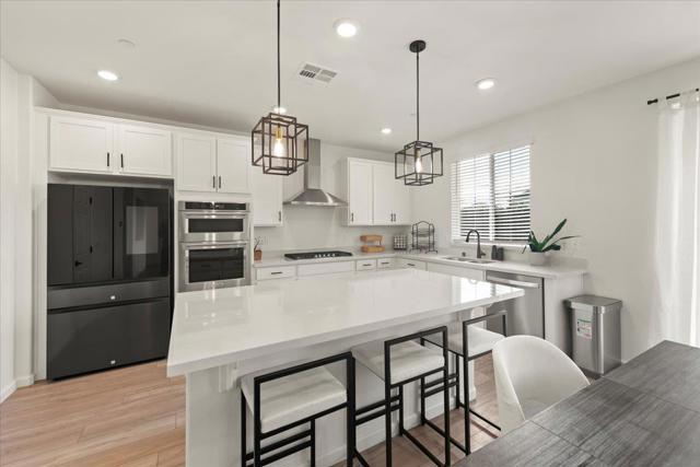 829 Crow Creek Circle, Galt CA: https://media.crmls.org/mediaz/6d28cb5f-6878-4353-8214-bbbdbede6f1b.jpg