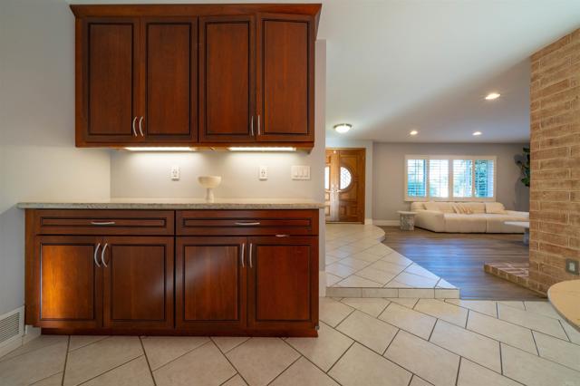 Image 10 of 47 For 3876 Mount Albertine Avenue