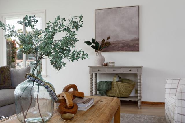 209 Dorothy Avenue, Ventura CA: https://media.crmls.org/mediaz/6d2a5fc6-ad3d-45f4-82c9-1c5aa2d4030e.jpg