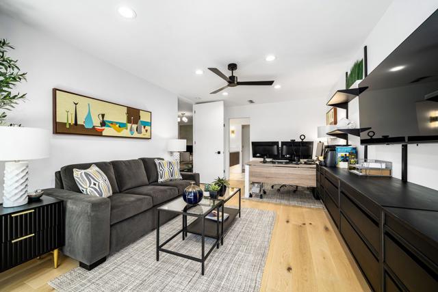 1 Cornell Drive, Rancho Mirage CA: https://media.crmls.org/mediaz/6d2acb5f-b9f3-4dbe-86e1-0d75d16de0a9.jpg