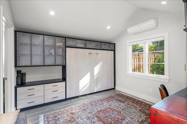 16760 Magneson Loop, Los Gatos CA: https://media.crmls.org/mediaz/6d2ae080-1e49-4dee-9b79-9f22e1de2c8d.jpg