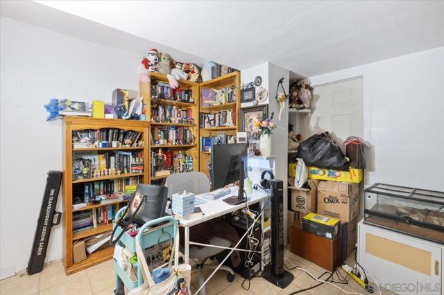 3575 Madison St, Carlsbad CA: https://media.crmls.org/mediaz/6d2cc4ef-0f6d-4731-8f05-c354e57cd9a1.jpg