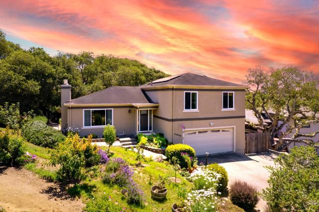 14892 Blue Oak Place, Salinas CA: https://media.crmls.org/mediaz/6d2f1655-572f-4553-8dc7-f6b4d7333479.jpg