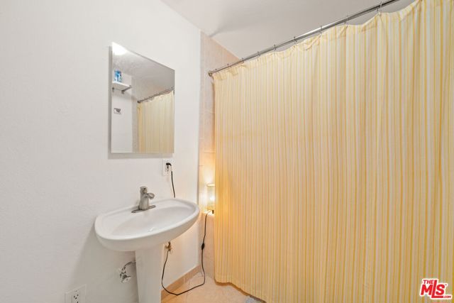 2142 Baxter Street, Los Angeles CA: https://media.crmls.org/mediaz/6d2fd7bc-6bb5-48b1-b9e7-3d83a9cecbcc.jpg