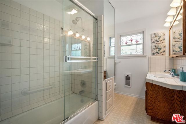 2026 S Freeman Street, Oceanside CA: https://media.crmls.org/mediaz/6d309299-adb6-491f-b034-c691fe39f11b.jpg