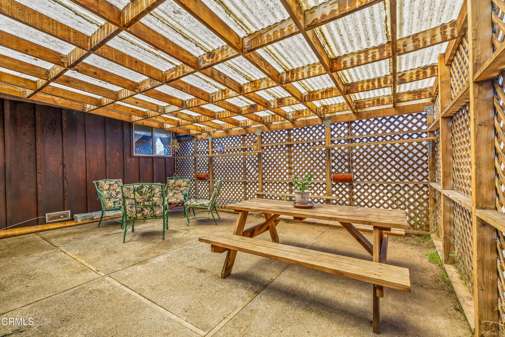 https://media.crmls.org/mediaz/6d30b4ef-37f7-4c5c-b52a-2ccd79bfd18c.jpg?preset=X-Large