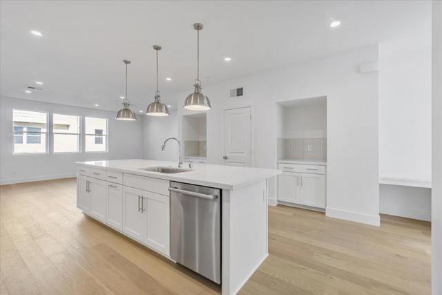 5706 Melon Court, San Ramon CA: https://media.crmls.org/mediaz/6d316c13-a55a-4d84-85c5-8f1c38d146ab.jpg
