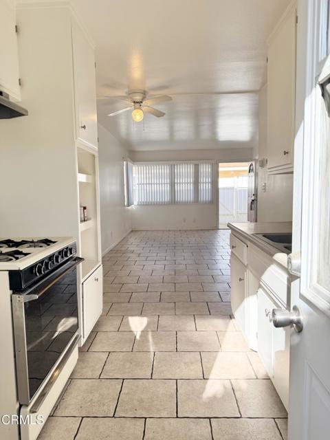 Detail Gallery Image 3 of 7 For 3325 Porter Ln, Ventura,  CA 93003 - 2 Beds | 1 Baths